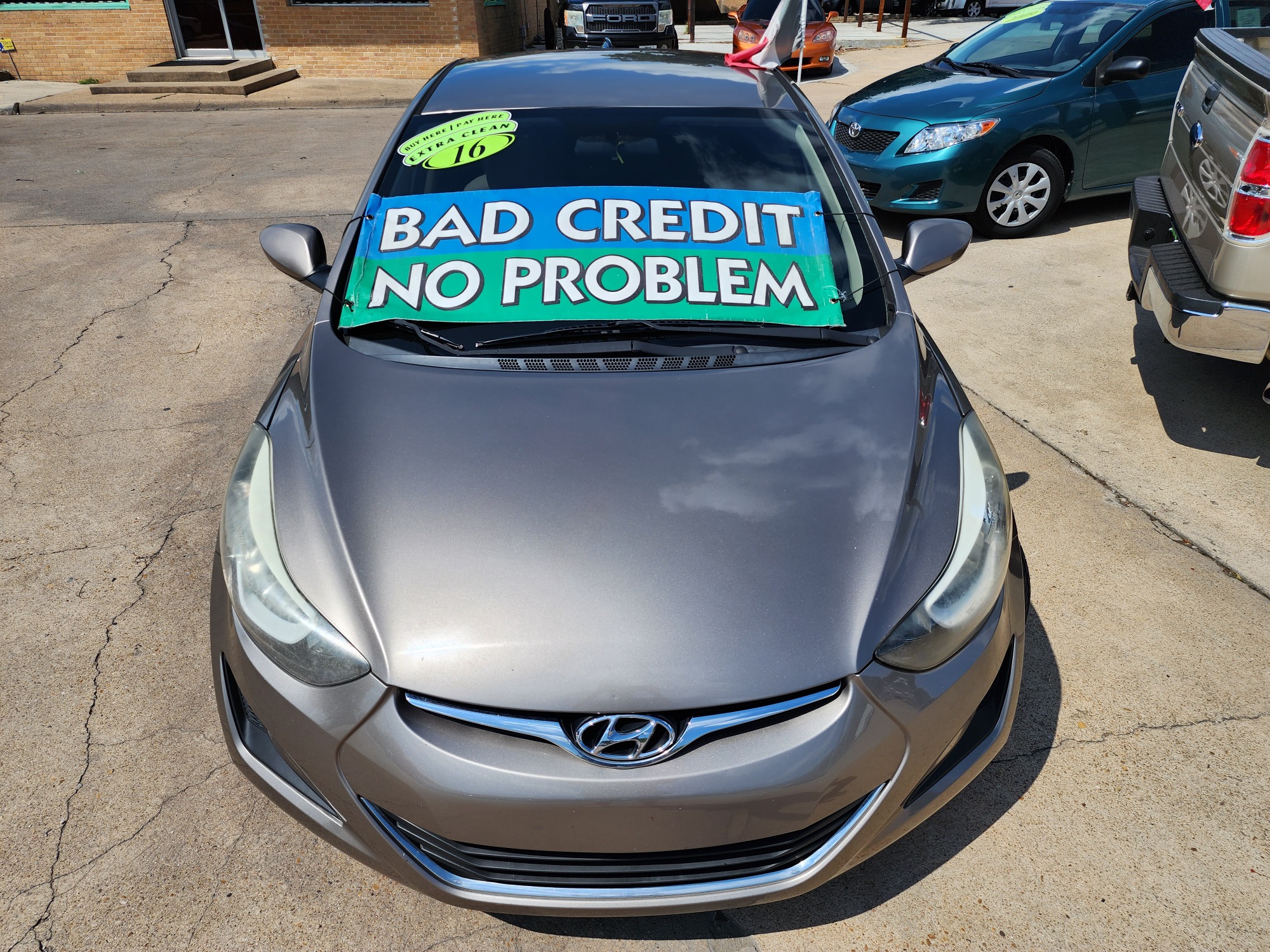 2016 BROWN Hyundai Elantra SE (5NPDH4AEXGH) with an 1.8L L4 DOHC 16V engine, 6-Speed Automatic transmission, located at 2660 S.Garland Avenue, Garland, TX, 75041, (469) 298-3118, 32.885551, -96.655602 - Welcome to DallasAutos4Less, one of the Premier BUY HERE PAY HERE Dealers in the North Dallas Area. We specialize in financing to people with NO CREDIT or BAD CREDIT. We need proof of income, proof of residence, and a ID. Come buy your new car from us today!! This is a Very clean 2016 HYUNDAI ELA - Photo #8